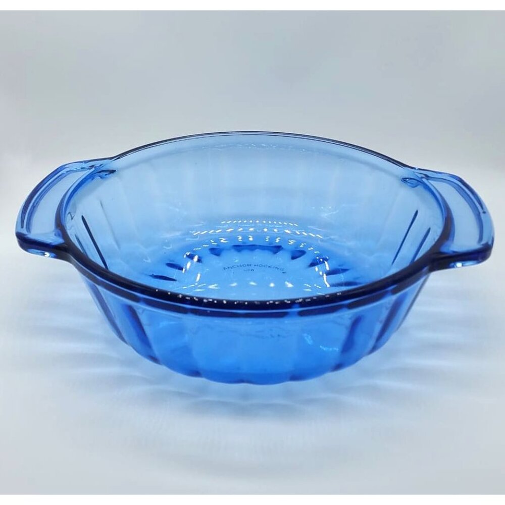 Vintage Anchor Hocking 1.5Qt Blue Fluted Round Casserole Dish with Handles